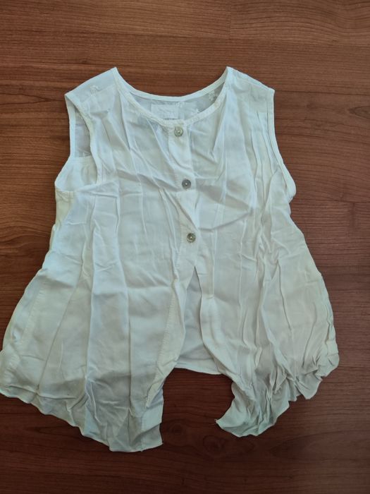 Blusa branca de menina