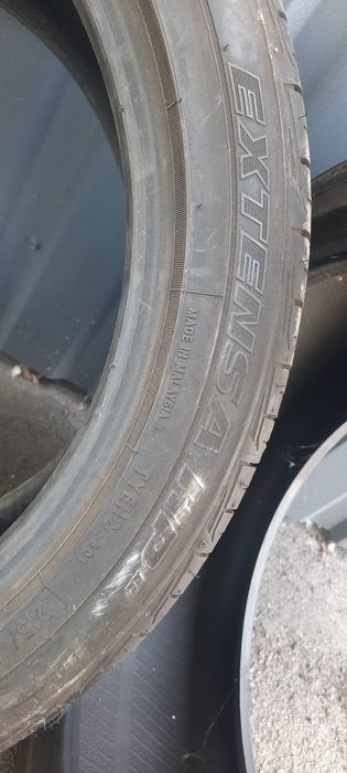 Шины 215/45R17 TOYO  всесезонные б/у 1600 грн.