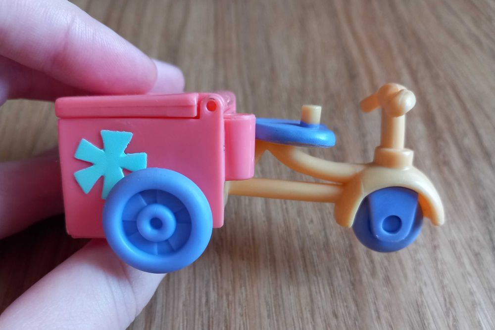 Kolorowy rowerek littlest pet shop