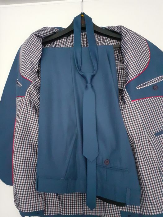 Garnitur młodzieżowy