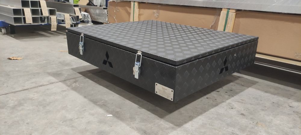 Aluminiowa skrzynia wyprawowa offroad bagaznik dachowy