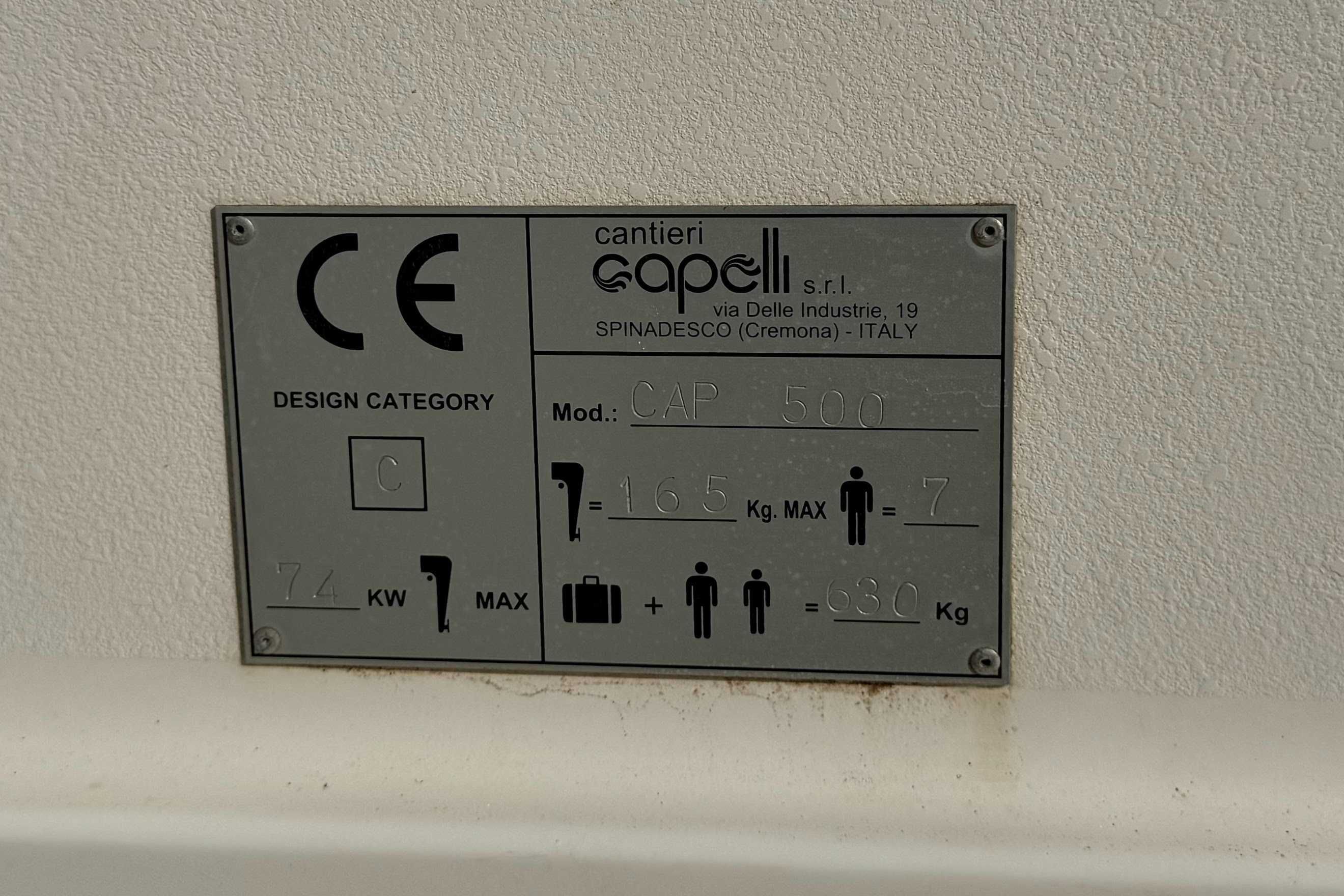 Barco Capelli Cap marine 500 60cv 4T 340h
