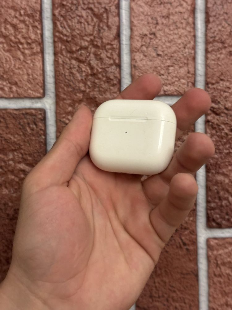 Наушники AirPods 4