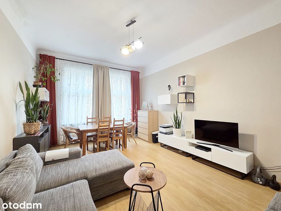 Słoneczne z balkonem