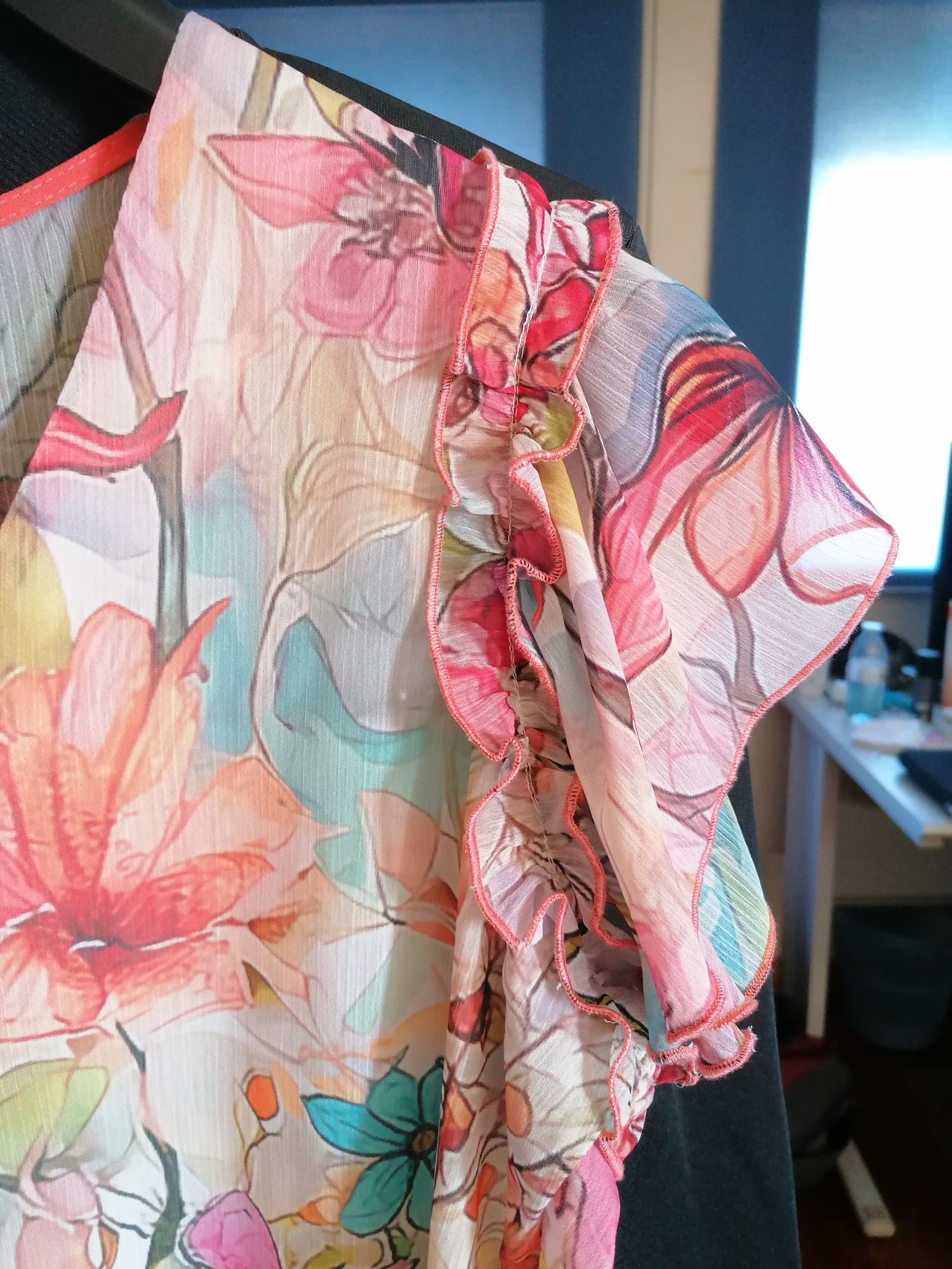 Blusa Anirene lindissima
