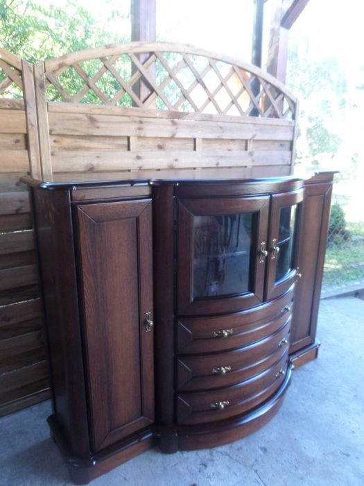 piękny barek Diana Olejnikowski stan bdb kolor orzech komoda