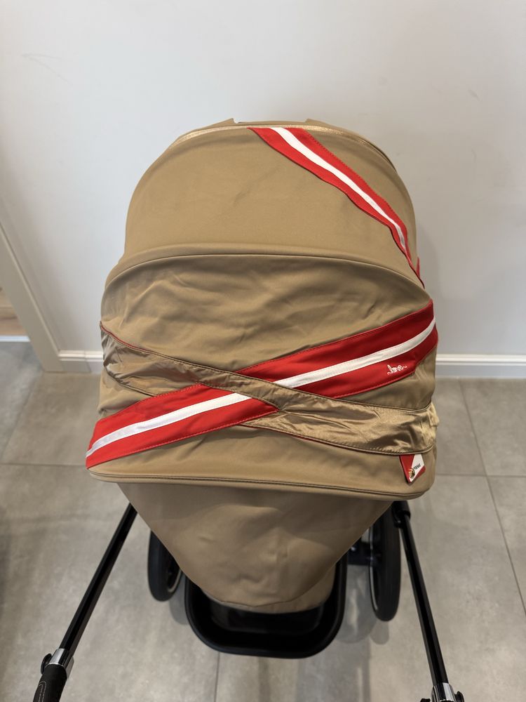 Spacerówka Cybex Priam 4.0 by Karolina Kurkova / Chrome Black