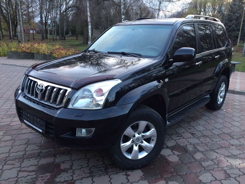 автомобиль Toyota Land Cruiser Prado