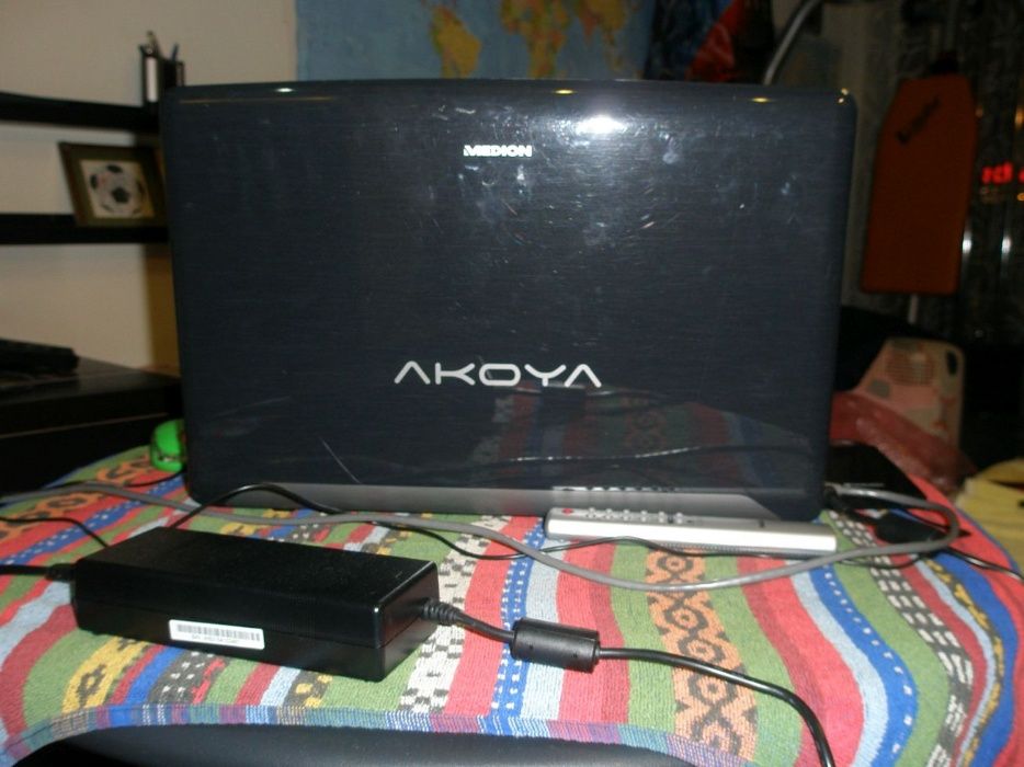 Laptop Medion Akoya 17,3", 8GB Ram, Intel Core I3 duo2,4GHz,480 GB SSD