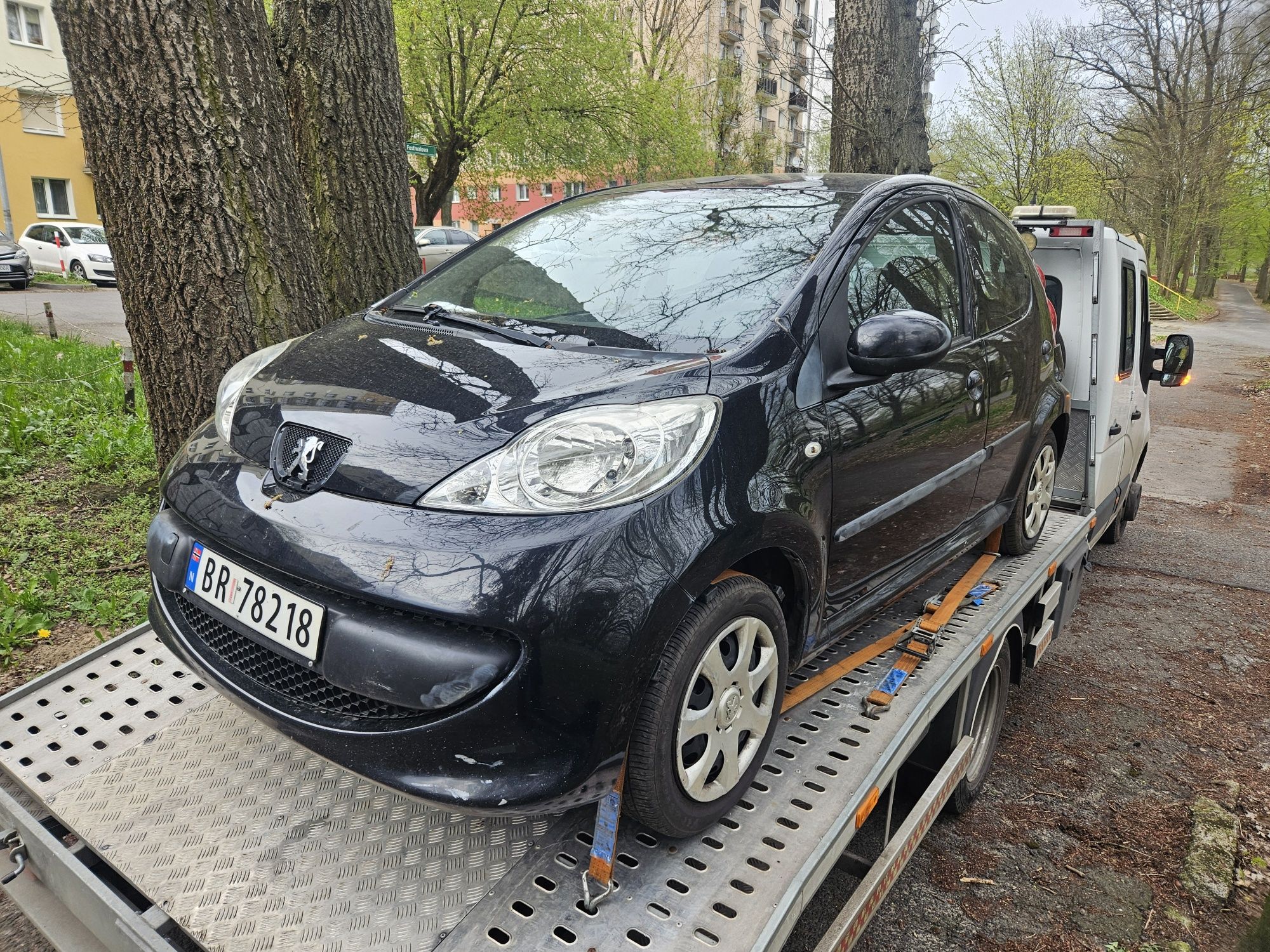 Peugeot 107 silnik 1.0 1kr benzyna części Aygo toyota