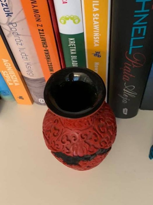 Oryginalny chiński wazonik z laki Nowy