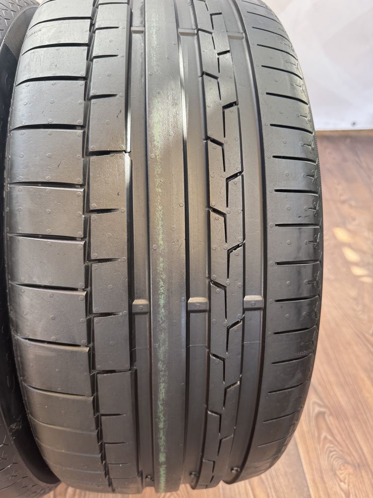 Шини Continental 255/40/R20