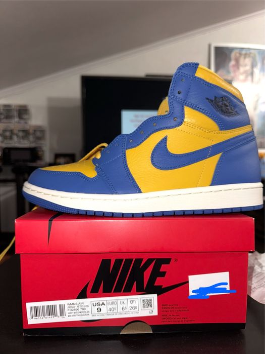 Air Jordan 1 High OG "Reverse Laney" sneakers
