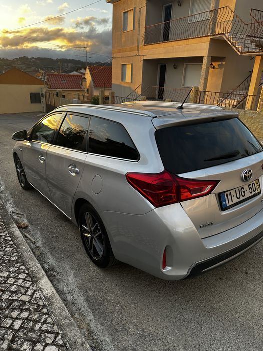 Toyota auris hibrida GPL Economica