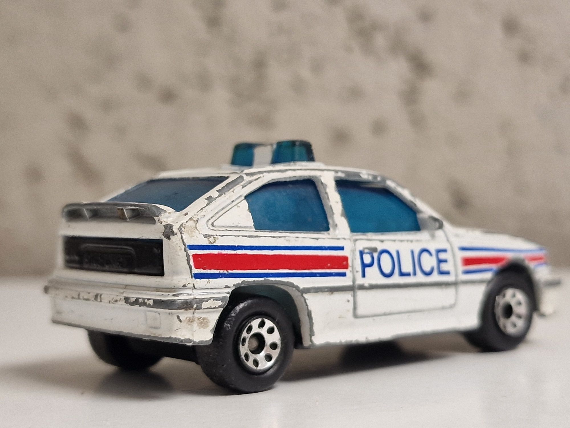Matchbox Opel Kadett GSI Police