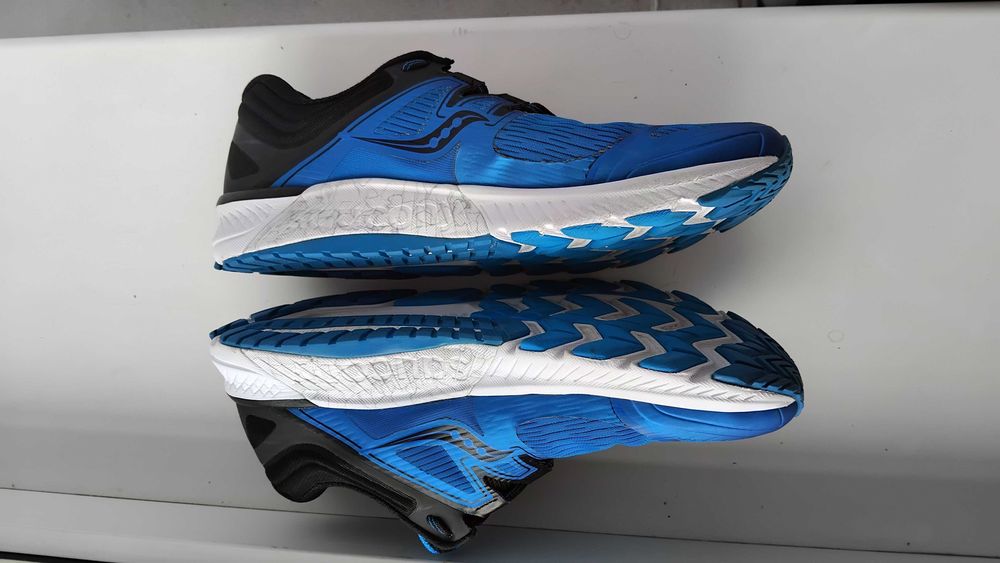 Saucony guide150  43р27,5см кросівки