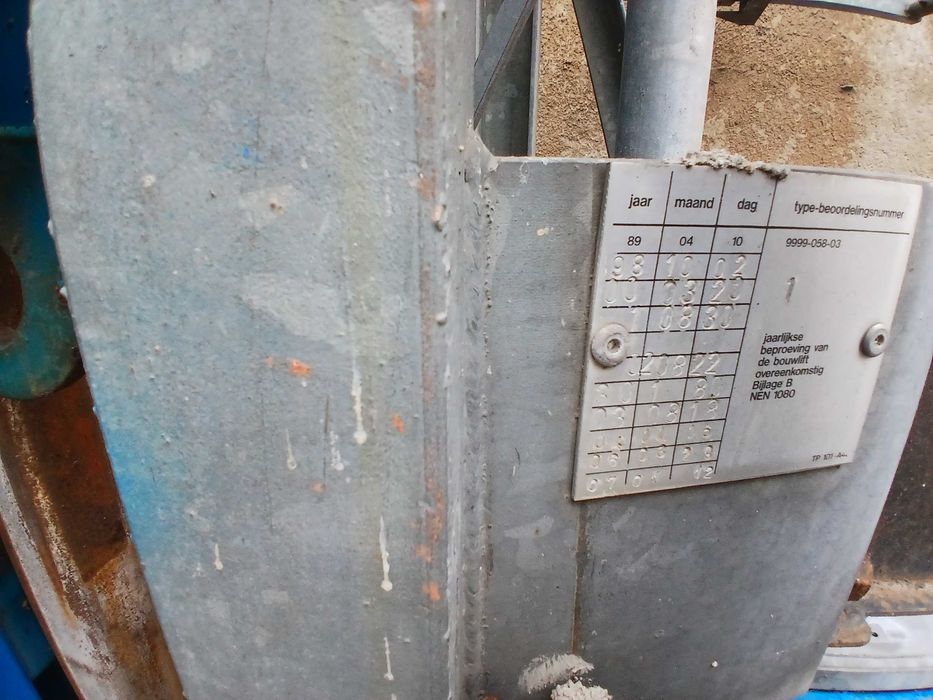 Winda budowlana HEK A 40 sprawna + gratis druga niekompletna