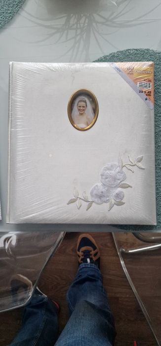 Duży Album Ślubny 60 stron 29x32cm biały satyna kwiaty ramka złoto !