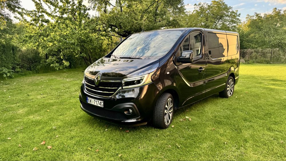Renault trafic 2.0 2020 rok