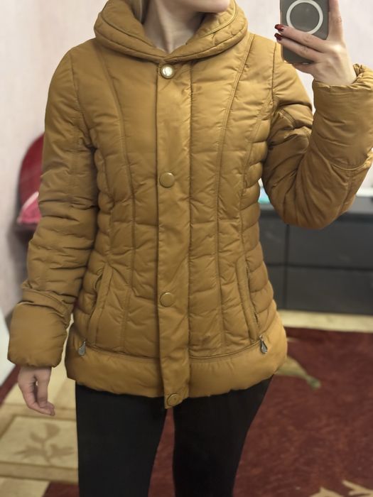 Жіноча куртка горчична