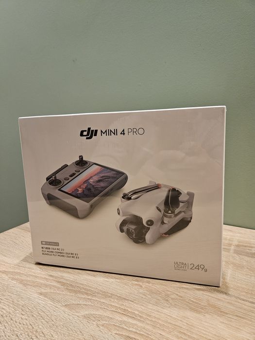 DJI MINI 4 PRO FMC Fly More Combo