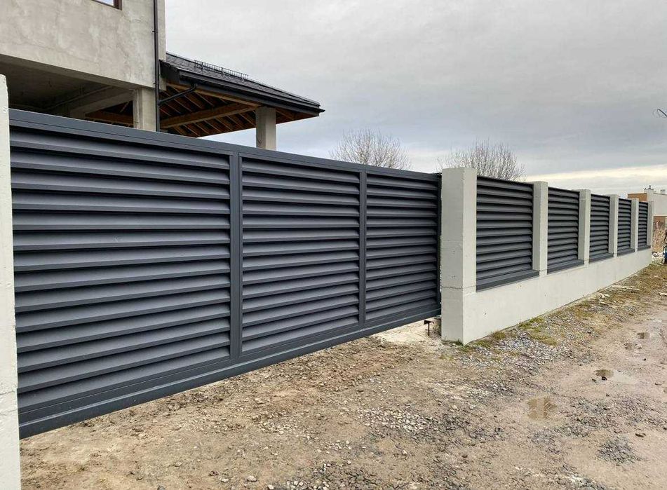 ВІДКАТНІ ВОРОТА з металу — швидкий монтаж, вигідна ціна