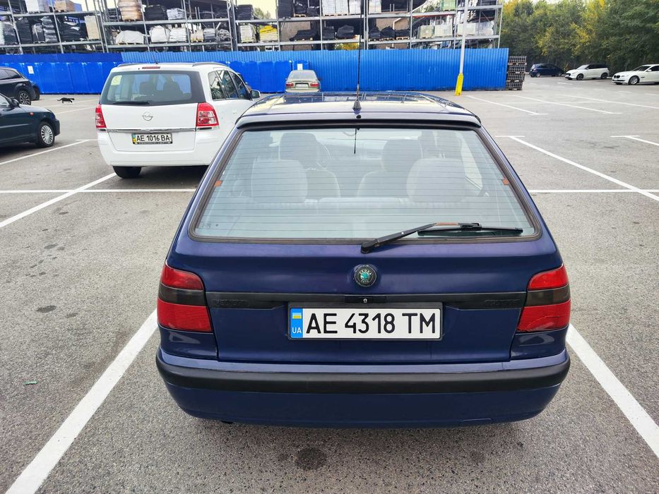 Skoda Felicia 1.6 — “живіша за всіх живих”, на 15-ках і з характером