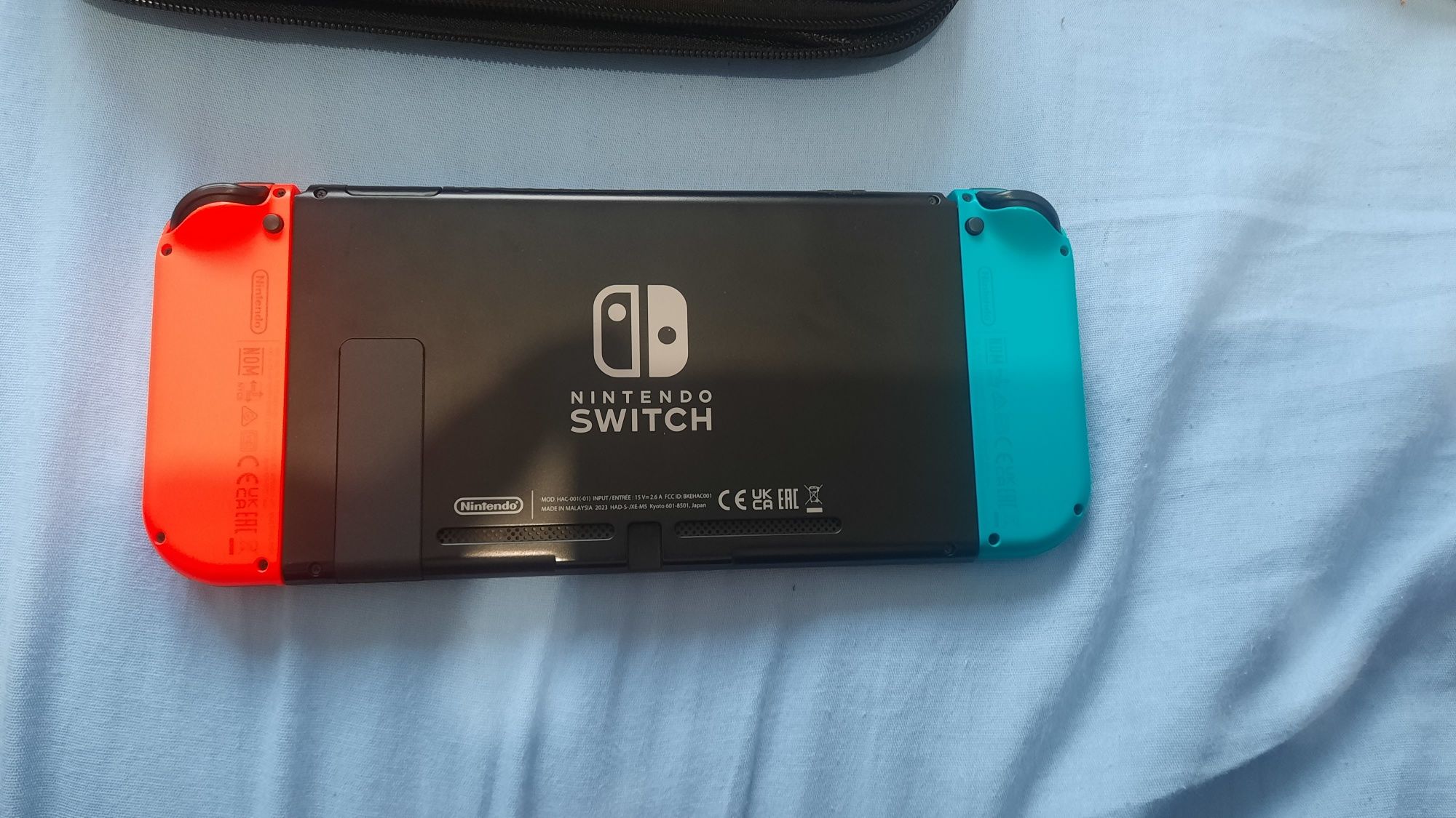 Nintendo Switch pouco usado