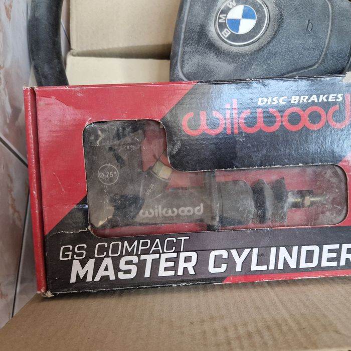 Pompa hamulcowa wilwood 0,75 ze zbiorniczkiem