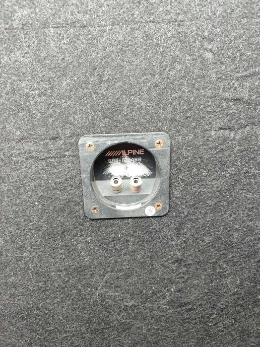 Сабвуфер Alpine SBE-1044BR