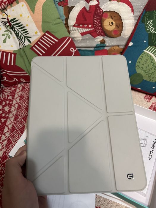 Ipad A16 128 GB + чехол состояние идельное