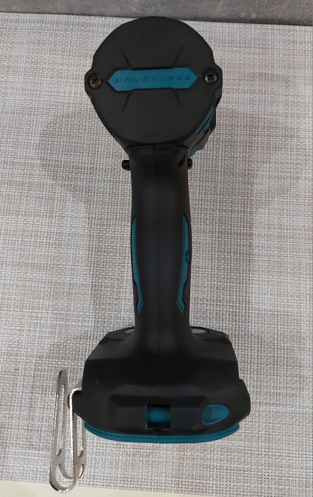 Імпакт Makita TD001G