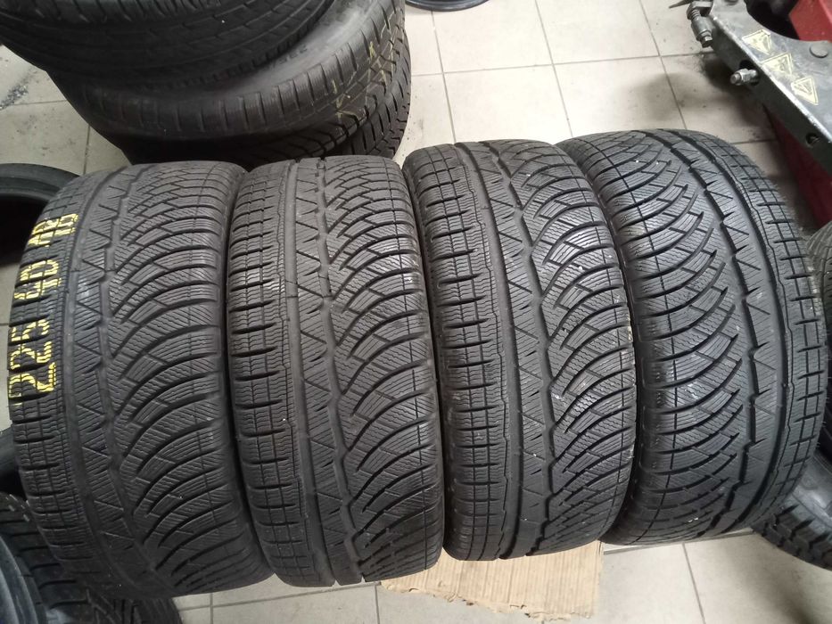 225/40 R18 92W Michelin Alpin PA4 4x7mn