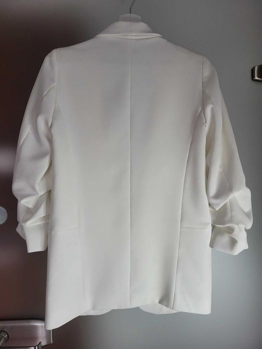 Marynarka śmietankowa