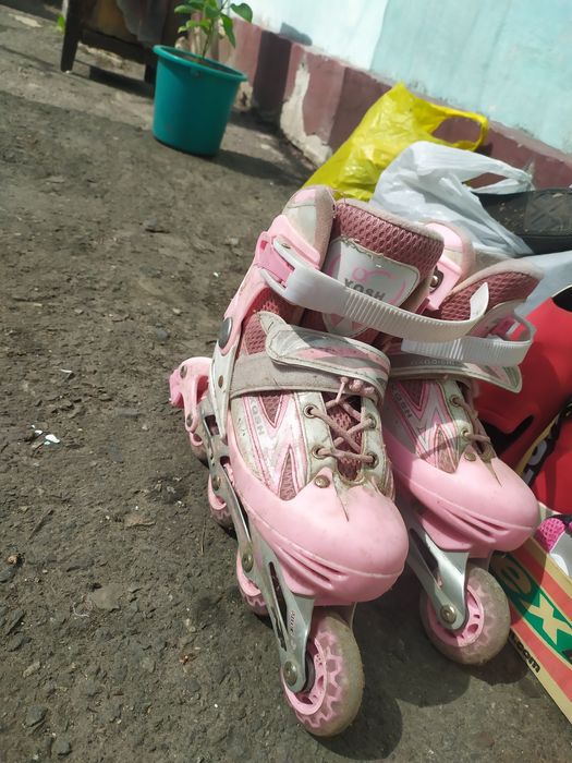 Ролики на дівчинку