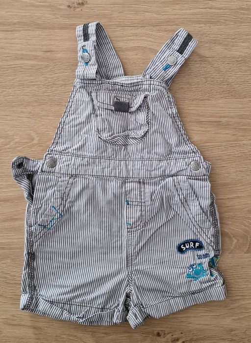 Krótkie ogrodniczki coolclub rozmiar 86