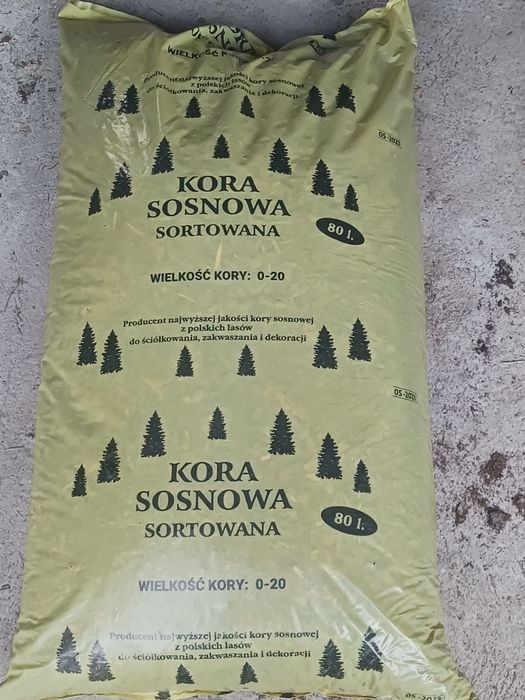 Kora sosnowa 80L średnia sortowana frakcja 20-40.