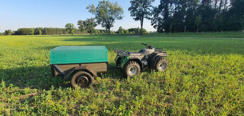 Quad Kawasaki KLF 400 z PRZYCZEPĄ