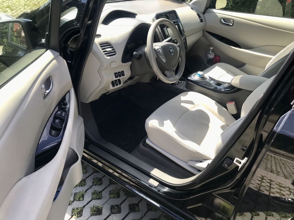 Продам Nissan Leaf SV 24 kw с Webasto