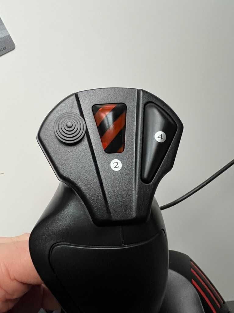 Joystick Thrustmaster T.Flight Stick X – jak nowy!