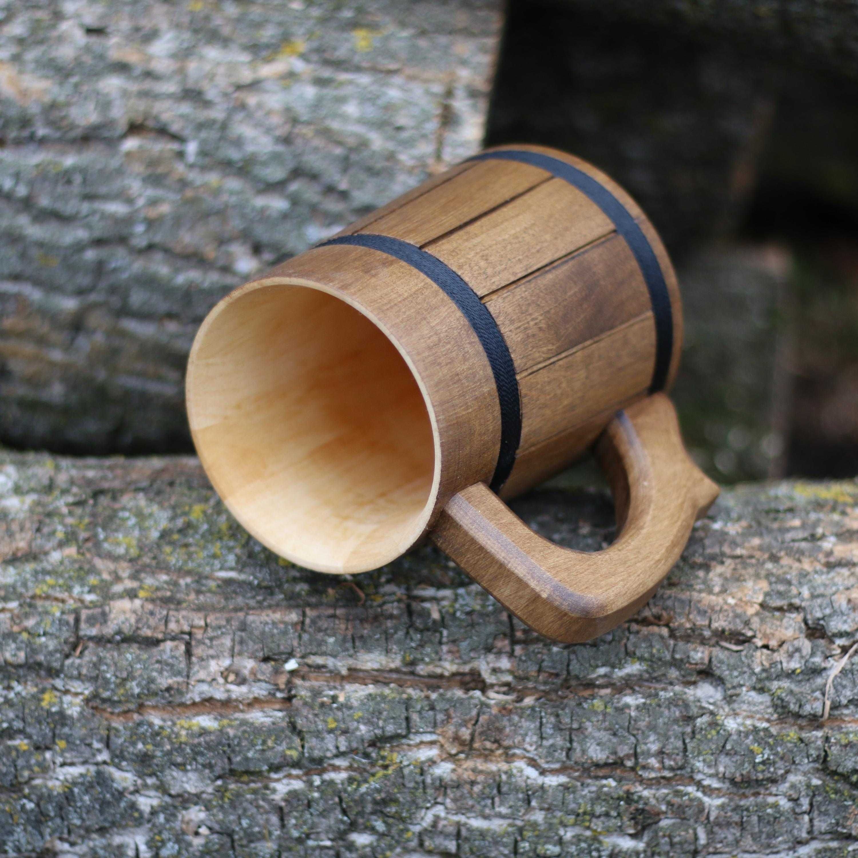 Ręcznie robiony drewniany kubek do piwa 0.6 L