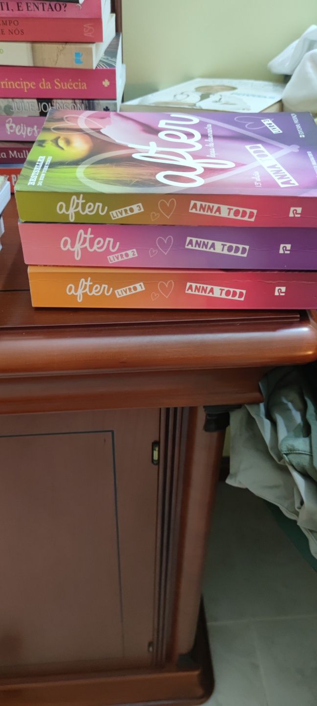 Livros Anna Tods