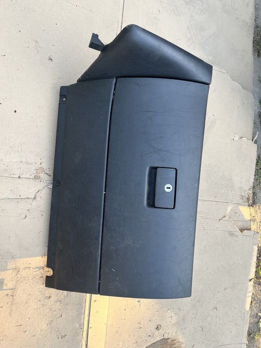 Schowek pasażera VW Golf IV, 4 , czarny sprawny