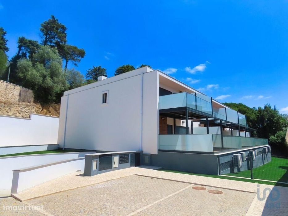 Casa / Villa T3 em Leiria, Pousos, Barreira e Cortes de 314,00 m2