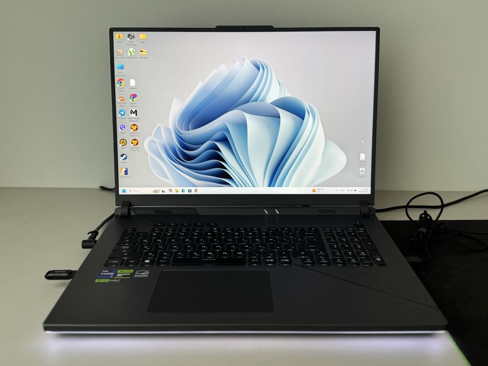 ASUS ROG Strix G18
