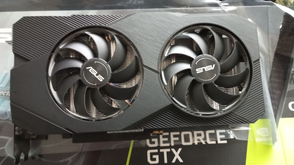ASUS GTX 1660 Super