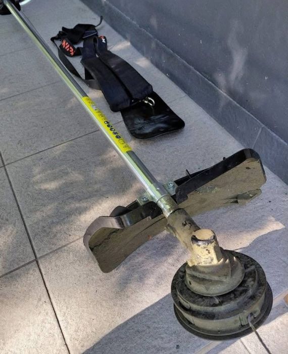 Бензокоса Dnipro m gasoline brush cutter 43