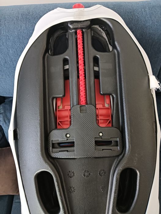 Cadeira auto - Chicco  Grupos 1,2,3 (9 kg aos 36kg)*