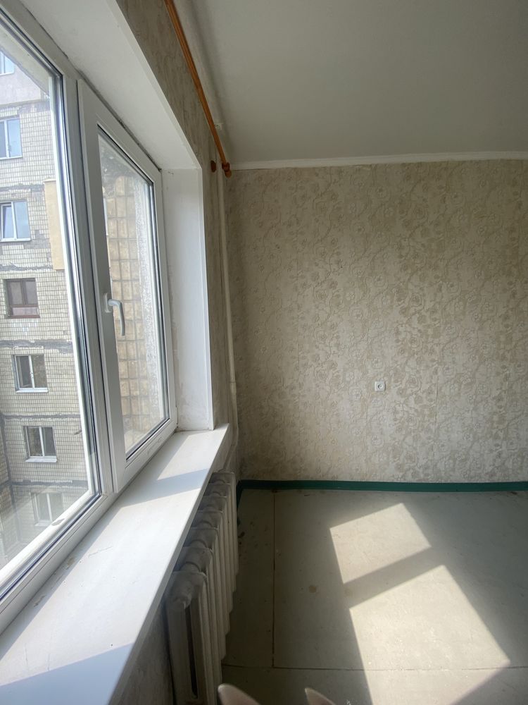 Продам квартиру Кам’янське Лівий Берег Харківська 5