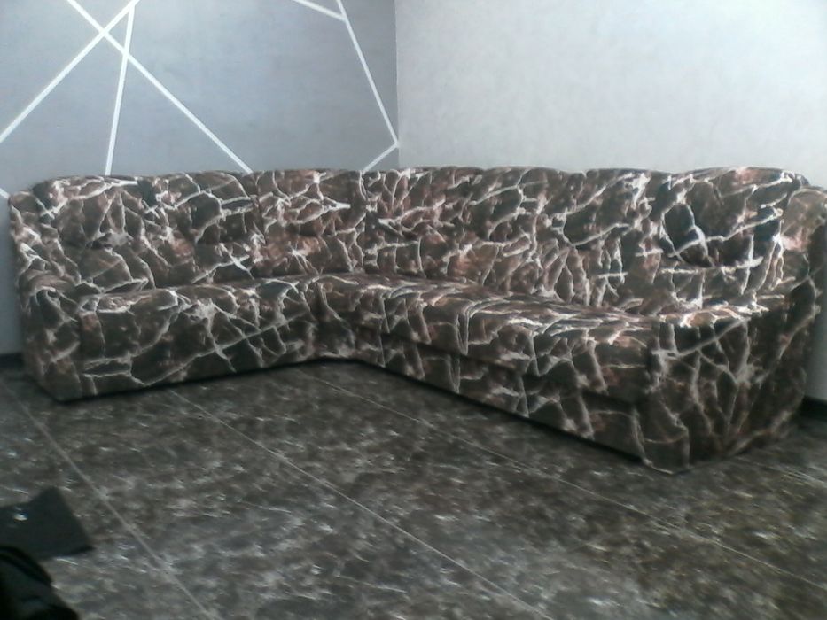 Ваш старый диван с новой обивкой